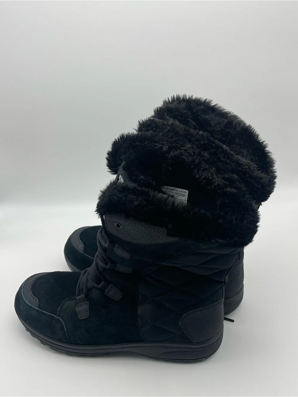 Columbia stay warm